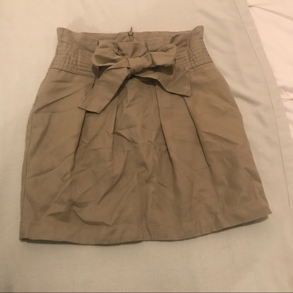 Forever 21 Dresses & Skirts - High Waisted Khaki Bow Skirt